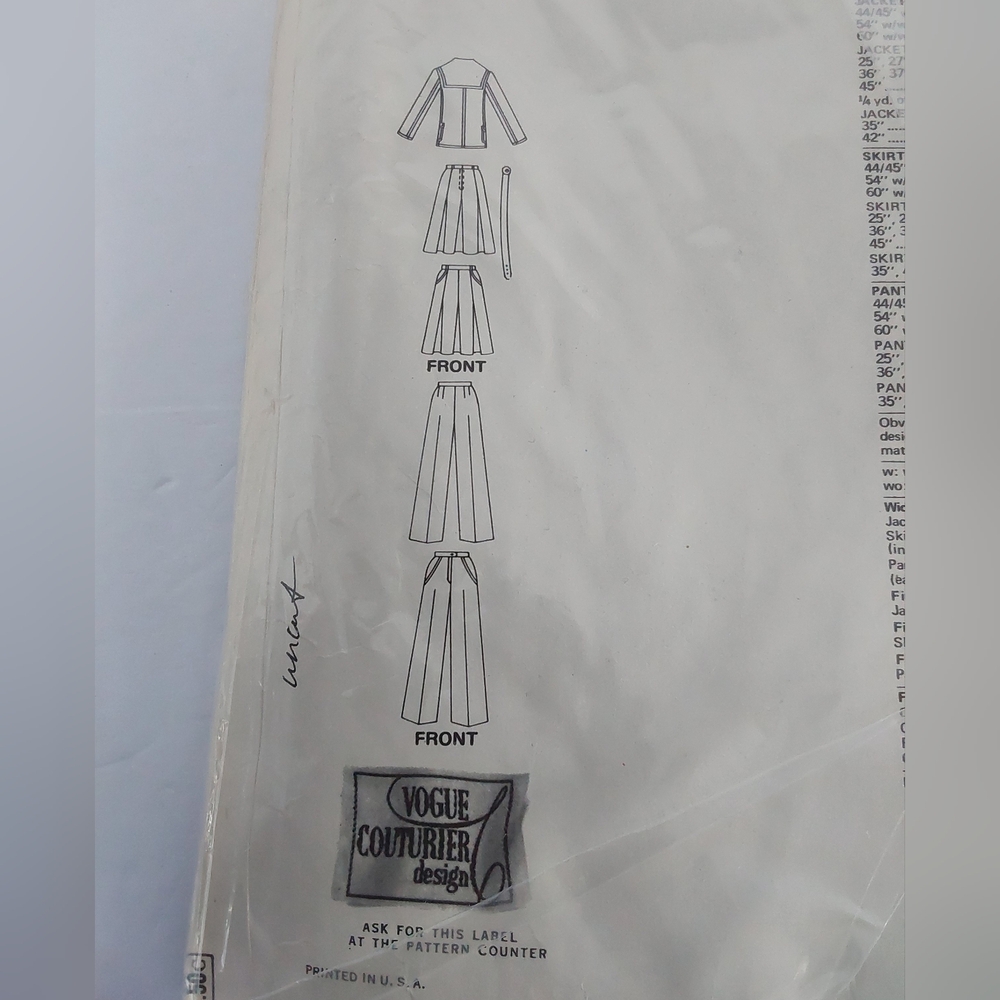 Valentino Vogue Couturier Design Pattern - Picture 4 of 10